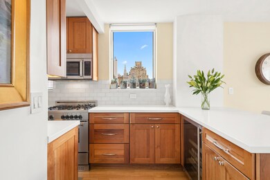 420 W 23rd St unit 9A, New York, NY 10011 - photo 4