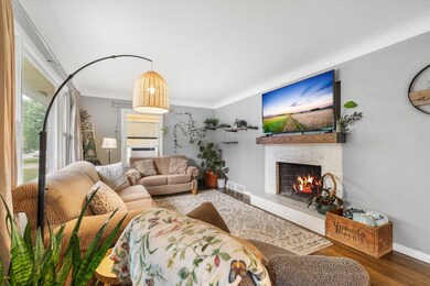 2233 17th Ave E, Saint Paul, MN 55109 - photo 3