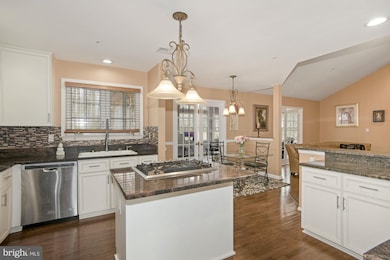 804 James Ridge Rd, Bowie, MD 20721 - photo 5