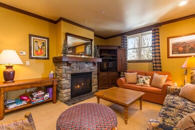 43 Middle Ridge Rd unit Rising Bear 310, Winhall, VT 05155 - photo 5