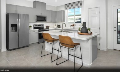 MODEL HOME PHOTO