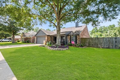5207 Spring Circle Dr, Pearland, TX 77584 - photo 2