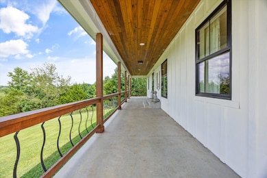 1109 Sands Rd, Sweetwater, TN 37874 - photo 6