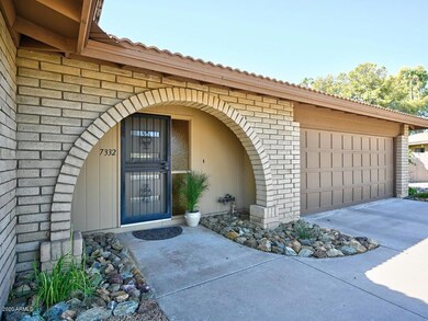 004_Front Entry 2