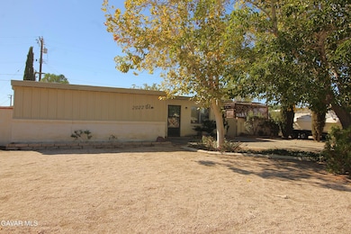 2022 Elm St, Rosamond, CA 93560 - photo 2