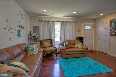 2123 Columbia Place, Hyattsville, MD 20785 - photo 3