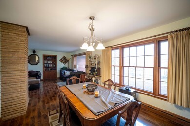 2246 Corona Rd, Waukegan, IL 60087 - photo 5