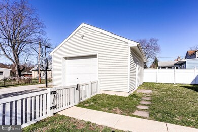 110 Hazel Ave, Halethorpe, MD 21227 - photo 5