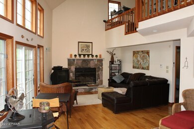 87 Woodledge East Lake Dr, Hawley, PA 18428 - photo 5