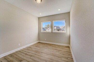 15607 Candy Apple St, Conroe, TX 77302 - photo 4