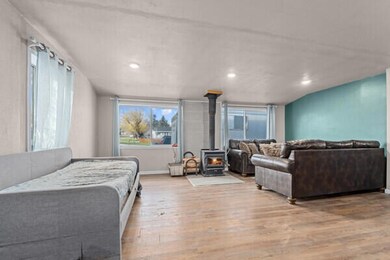 802 N Victoria St, Chewelah, WA 99109 - photo 5