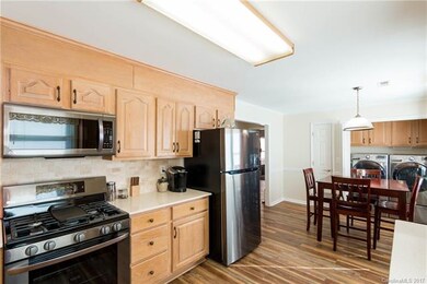 624 Stockton St unit 624, Statesville, NC 28677 - photo 3