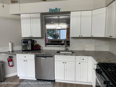 C682348E-ACCB-428C-B7D8-1F09D5448054