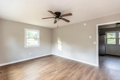 329 Stevens St, Appomattox, VA 24522 - photo 6