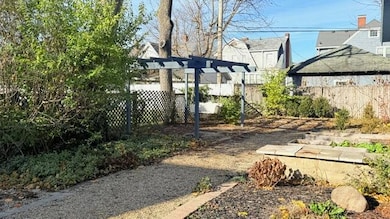 132 S Kensington Place, Springfield, OH 45504 - photo 3