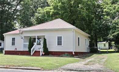 304 Walnut Street