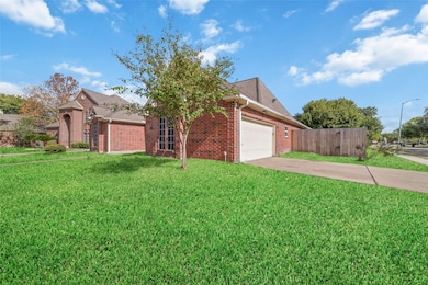 6511 Mesa Vista Ct, Houston, TX 77083 - photo 2