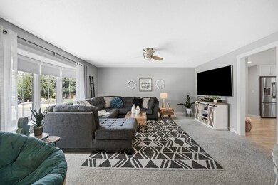 1691 NE Crestridge Dr, Bend, OR 97701 - photo 4