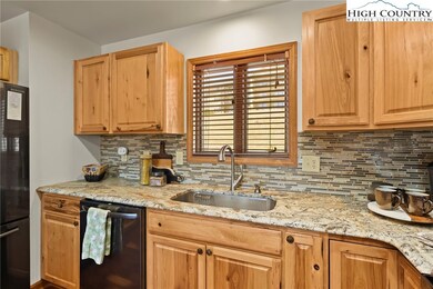 200 Lot Estes Dr unit Pine 4, Blowing Rock, NC 28605 - photo 7