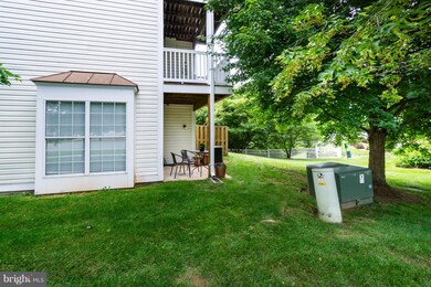 46998 Courtyard Square unit 46998, Sterling, VA 20164 - photo 3