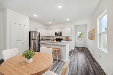 10127 Tiger Flower Ln, Houston, TX 77016 - photo 5