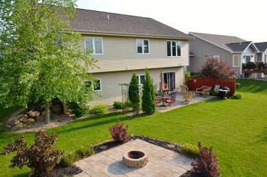 889 Ashworth Dr, Oregon, WI 53575 - photo 4