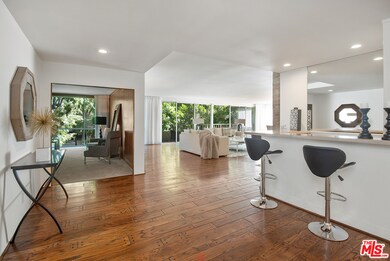 339 N Palm Dr unit 102, Beverly Hills, CA 90210 - photo 3