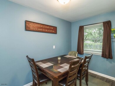 4123 39th Place, Des Moines, IA 50310 - photo 7