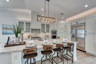 Casual Dining ~ Kitchen