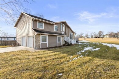 1312 Clendenen St, Raymore, MO 64083 - photo 2