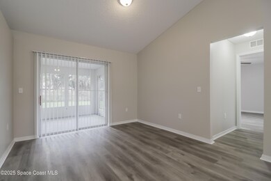 004-photo-living-room-10248020