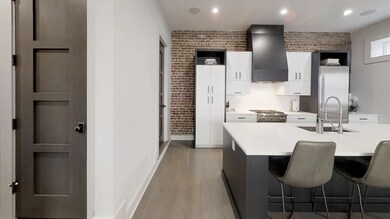 kgAPf57UA53-Kitchen