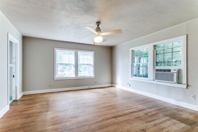 6434 Glenrose Ct, Dallas, TX 75214 - photo 7