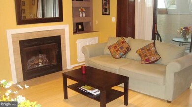 1124 25th St NW unit T6, Washington, DC 20037 - photo 5