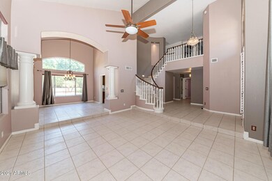 2424 E Goldenrod St-6