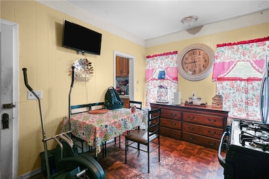 12 Humes St, Providence, RI 02907 - photo 5