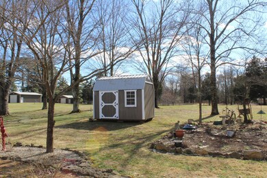 8598 Roth Rd, Louisville, KY 40219 - photo 3