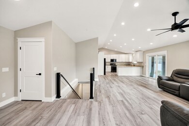 482 E Canyon Rim Rd, Smithfield, UT 84335 - photo 5