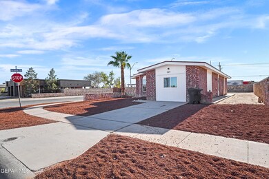 545 Achim Dr, El Paso, TX 79928 - photo 3