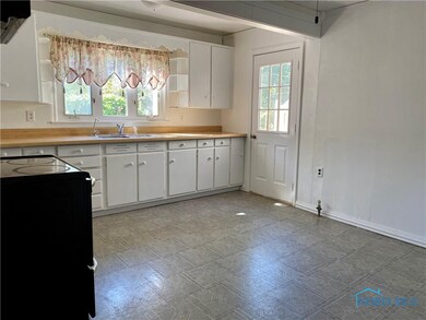 647 Center St, Findlay, OH 45840 - photo 4