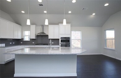 NEW CONSTRUCTION: Kitchen with eat-in bartop and n