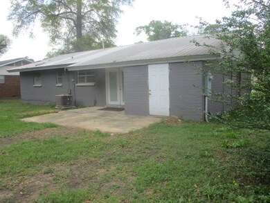 2314 Tompkins Ave, Albany, GA 31705 - photo 3