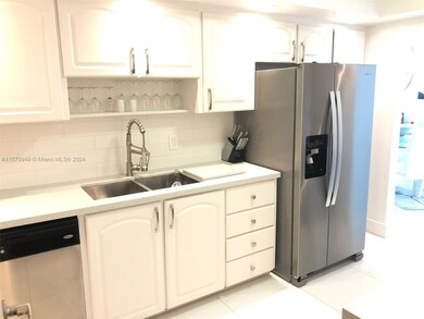 The Tides unit 14M, Hollywood, FL 33019 - photo 3