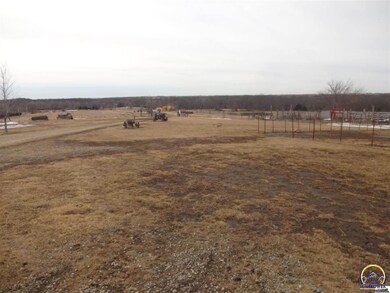 16412 166th Rd, Mayetta, KS 66509 - photo 4