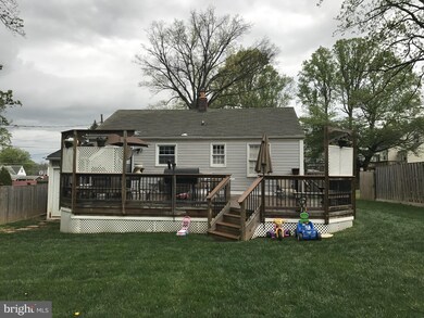 10823 Crest St, Fairfax, VA 22030 - photo 4