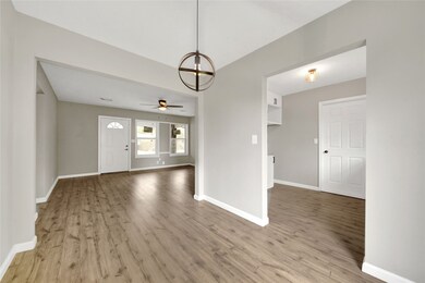 7337 Saint Louis St, Houston, TX 77028 - photo 5