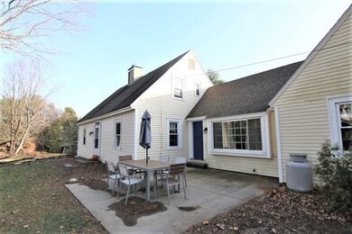 9 Cherry St, Greenfield, MA 01301 - photo 2
