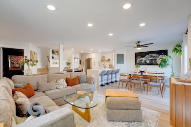 8430 Via Sonoma unit 49, La Jolla, CA 92037 - photo 5