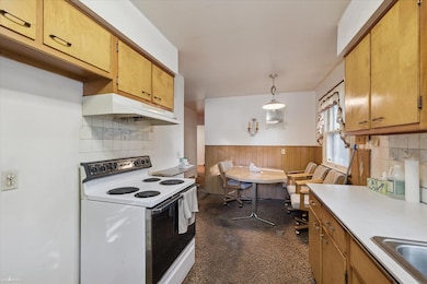 3801 Schlee St, Lansing, MI 48910 - photo 4