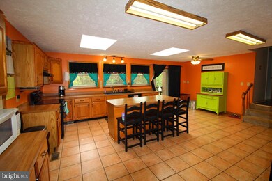 675 Fieldstone Dr, Bunker Hill, WV 25413 - photo 5